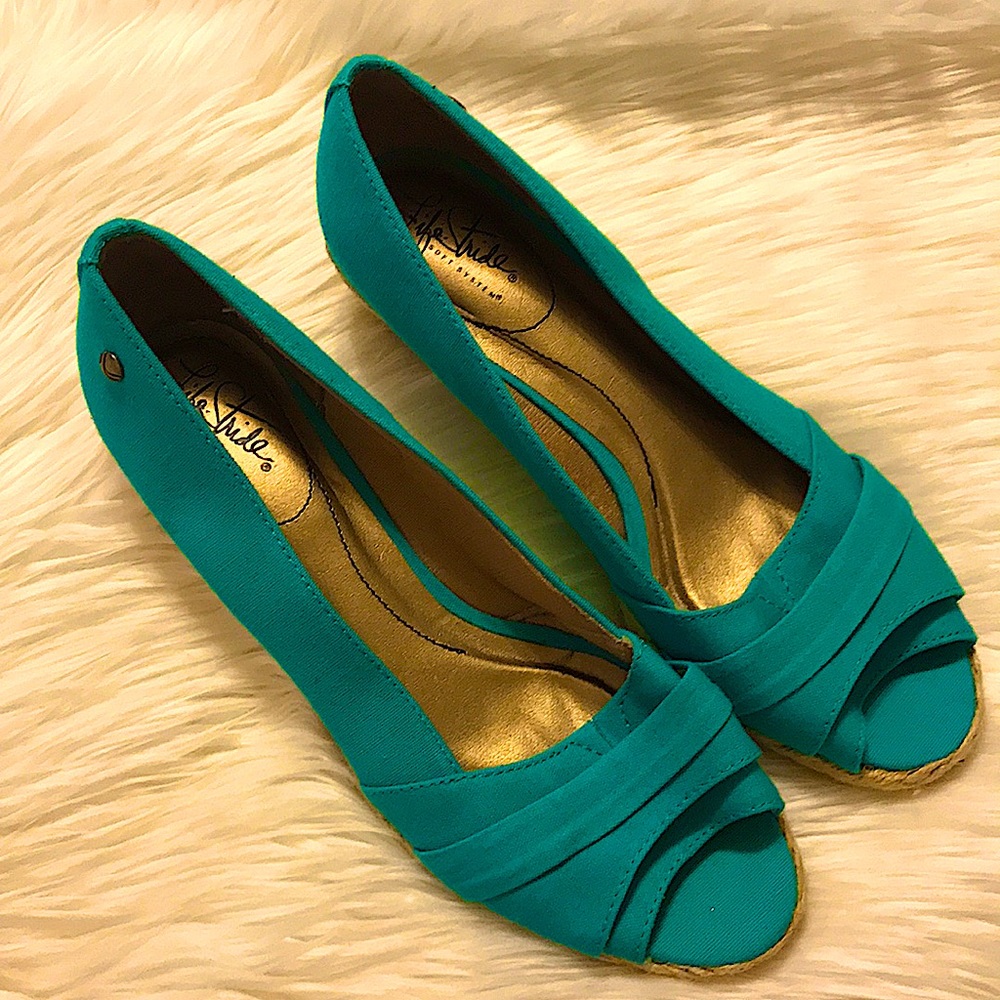 Life Stride Turquoise Espadrilles